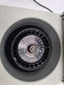 Eppendorf 5424 microcentrifuge with 24 x 1.5/2.0ml rotor (s/n 5424DN260033)