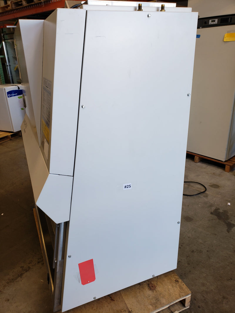 Baker SG403 4 foot Type A2 biological safety cabinet with stand (Pre-owned) - LEI Sales