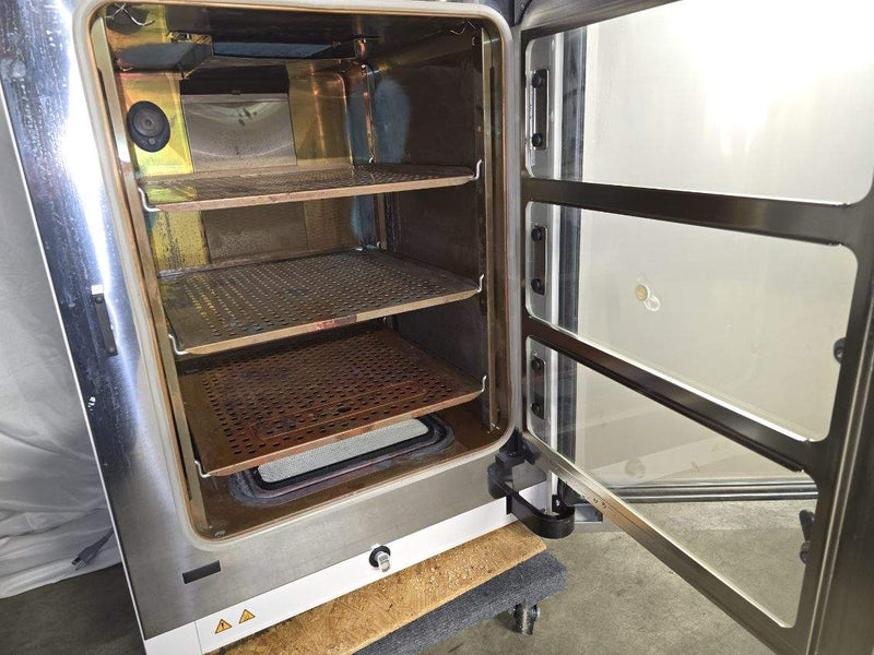 Thermo Heracell VIOS 160i Tri-gas CO2 incubator with O2/N2 control and copper chamber (Pre-owned)