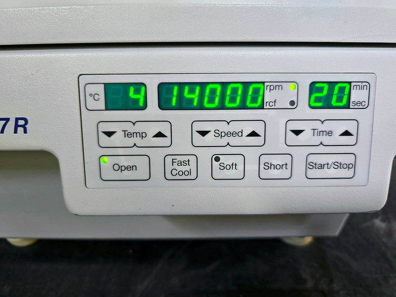 Eppendorf 5417R refrigerated microcentrifuge with 24 x 1.5/2.0ml rotor