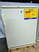 Fisher undercounter laboratory refrigerator Model 97-920-1 (Pre-owned)
