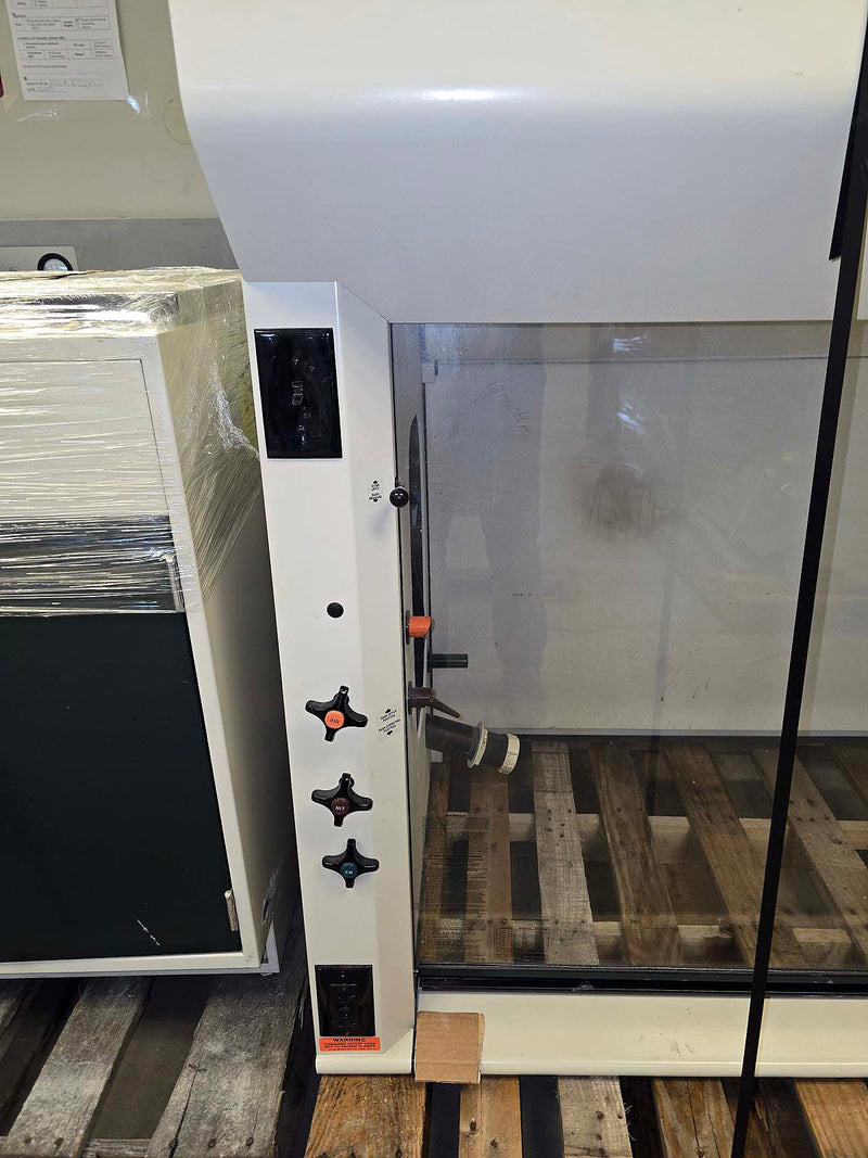 Reconditioned Hamilton Concept 8 foot fume hood package with Air velocity monitor