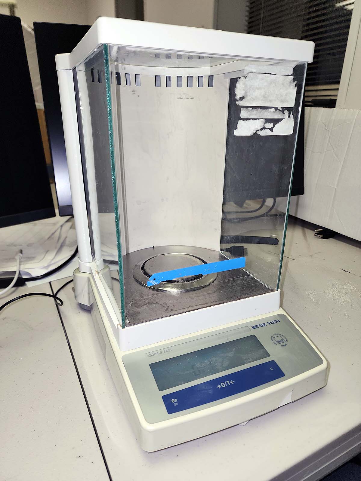 Mettler Toledo AB204S FACT analytical balance (220g x 0.1mg) (Pre-owne