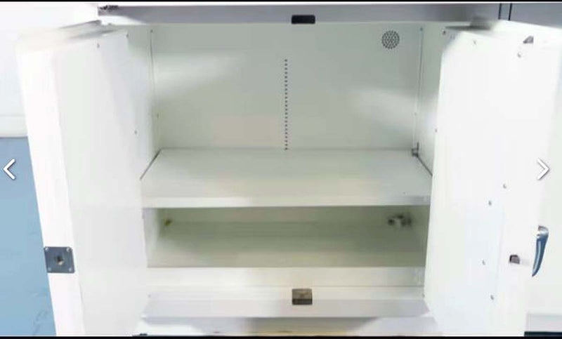 Mott SafeGuard 6 foot high efficiency chemical fume hood package (Yr 2017) (Pre-owned)