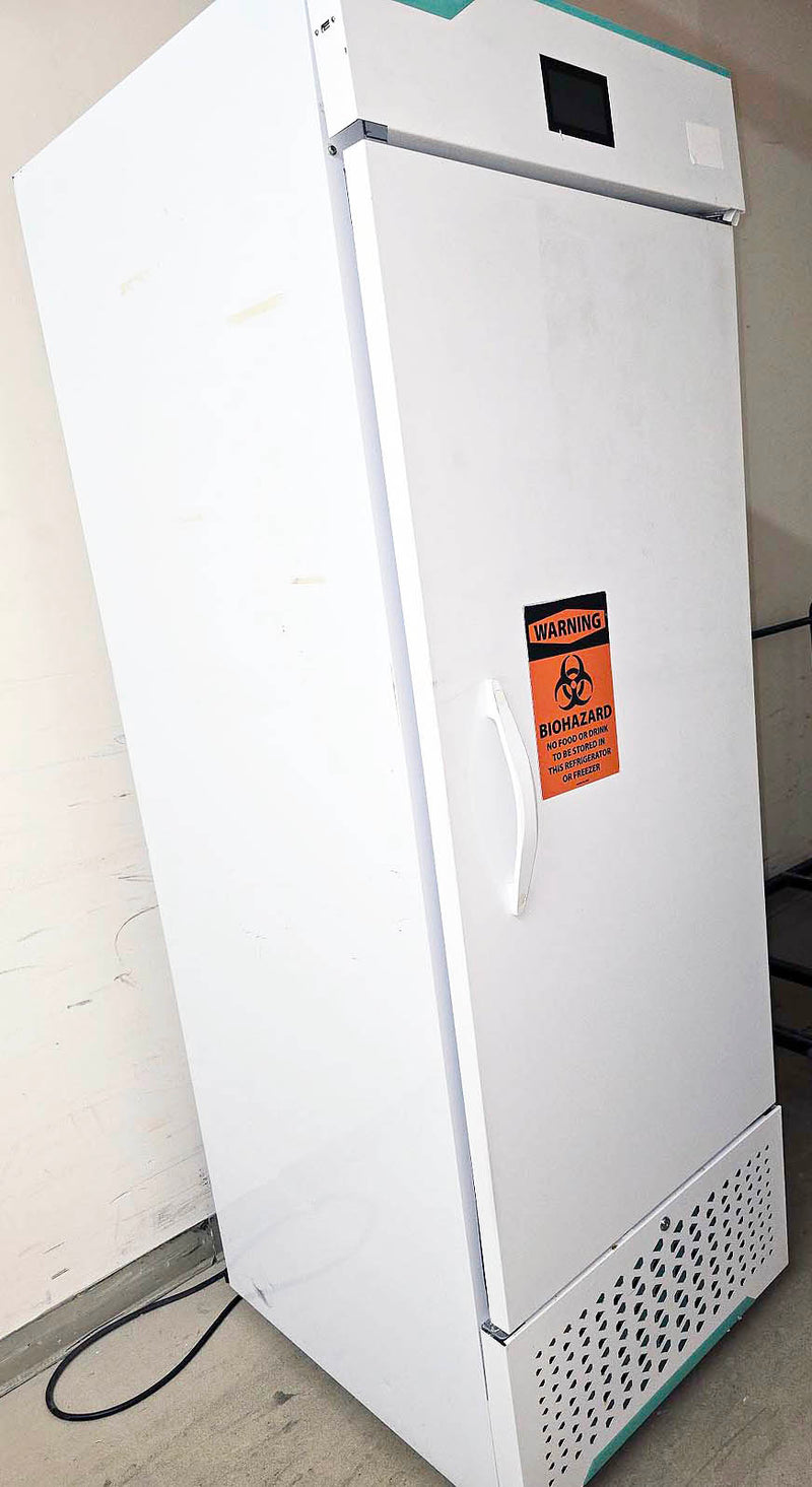 Norlake NSWDR231WWS/0 solid door laboratory refrigerator 23 cu. ft. (Pre-owned)
