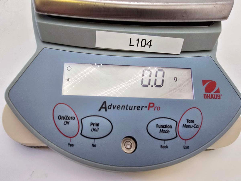 Ohaus Adventurer Pro AV8101 laboratory scale (8000g x 0.1g)