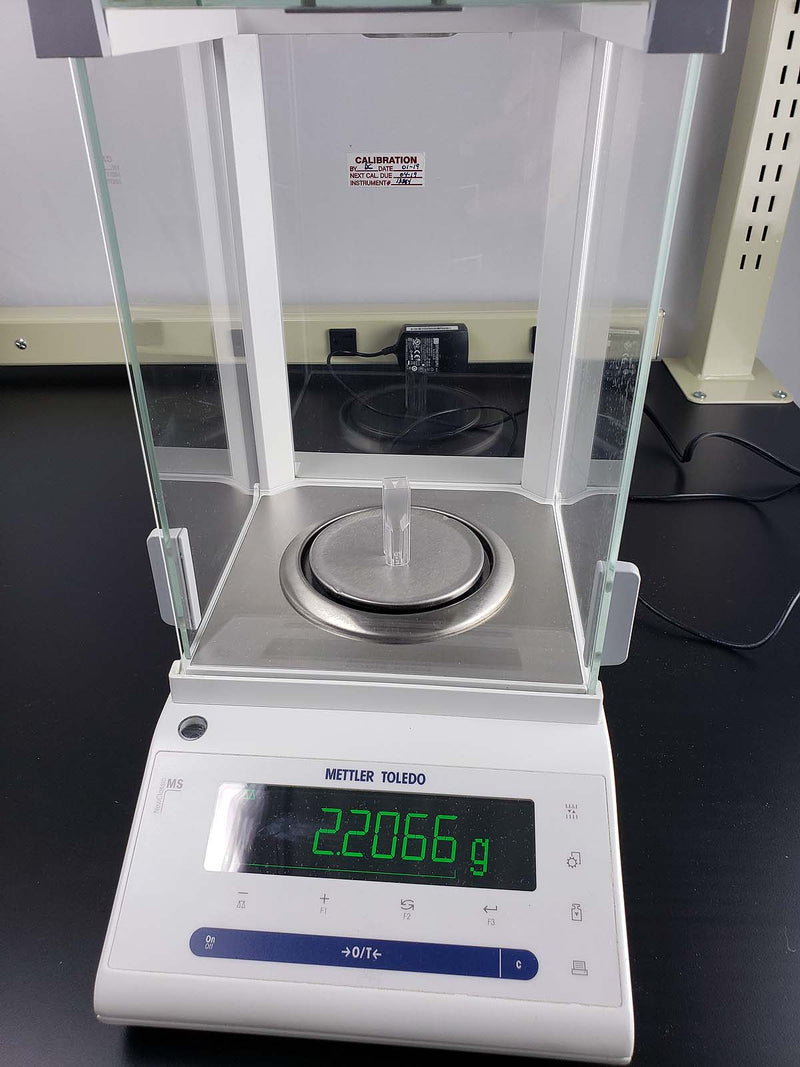 Mettler Toledo MS204S Analytical Balance (220g x 0.1mg) with internal calibration and draftshield (Pre-owned)