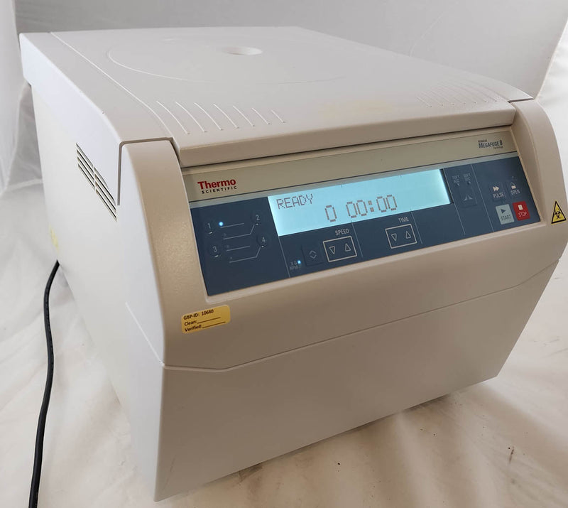Thermo Scientific Heraeus Megafuge 8 benchtop centrifuge with rotor